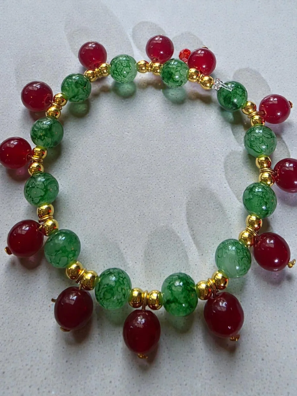 Holiday Red Green Holly Berry Beaded Jewelry Set NWT